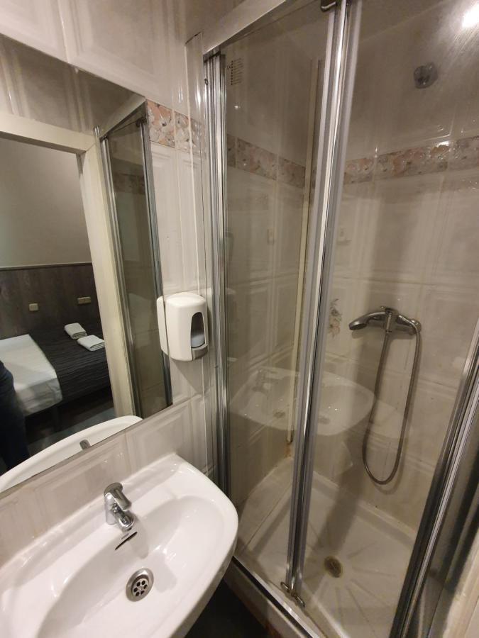 Ch Plaza D'Ort Rooms IV Madryt Zewnętrze zdjęcie