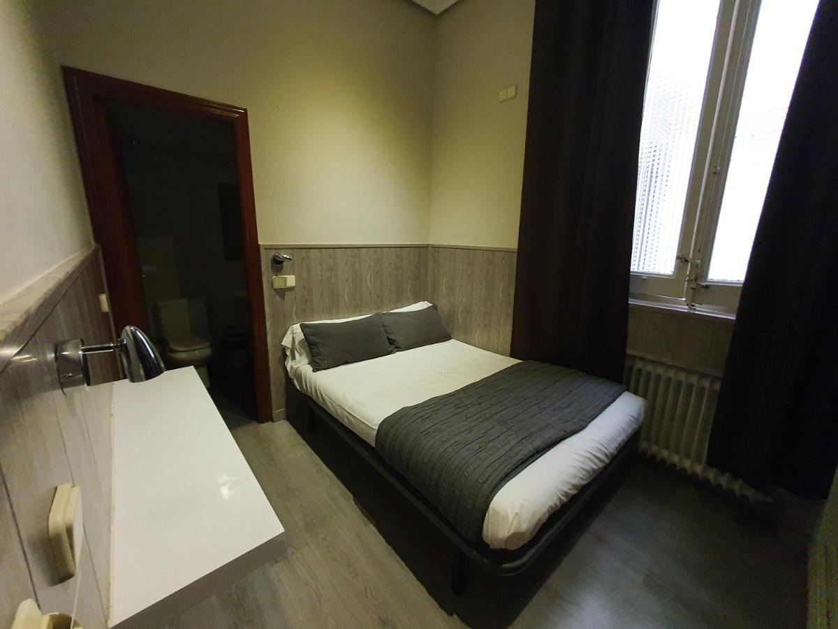 Ch Plaza D'Ort Rooms IV Madryt Zewnętrze zdjęcie